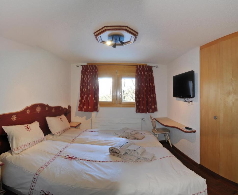 Les Petits Melezes Bed & Breakfast Crans-Montana Room photo